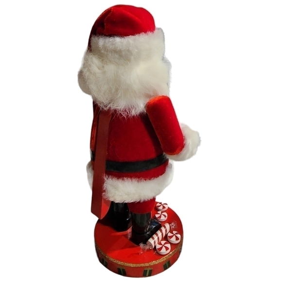 VTG Nutcracker Village 2001 Velvet Santa limited edition - Picture 2 of 12